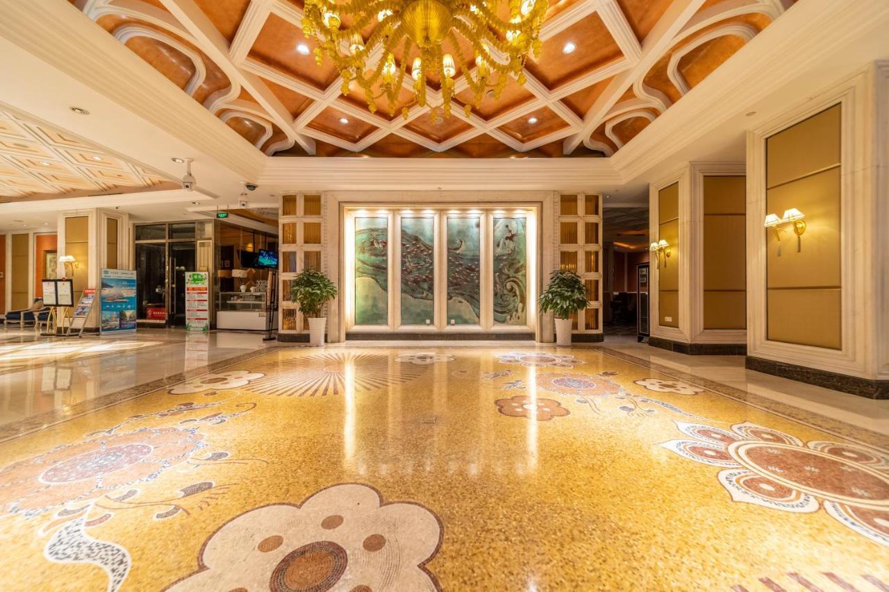 Ramada Yichang Hotel Exterior foto